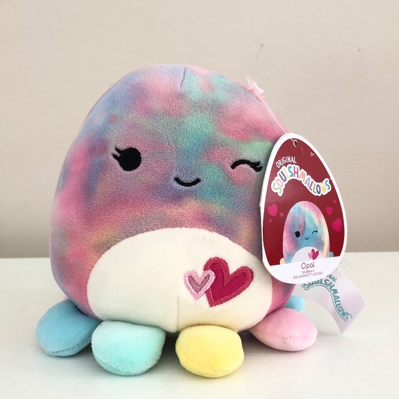 NWT Squishmallow Opal Octopus 5" heart pink Valentine's Day Exclusive 2021 - Picture 1 of 5